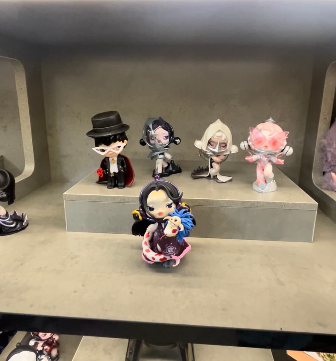 Transforming Skullpanda into Boa Hancock: A Custom Figurine Makeover